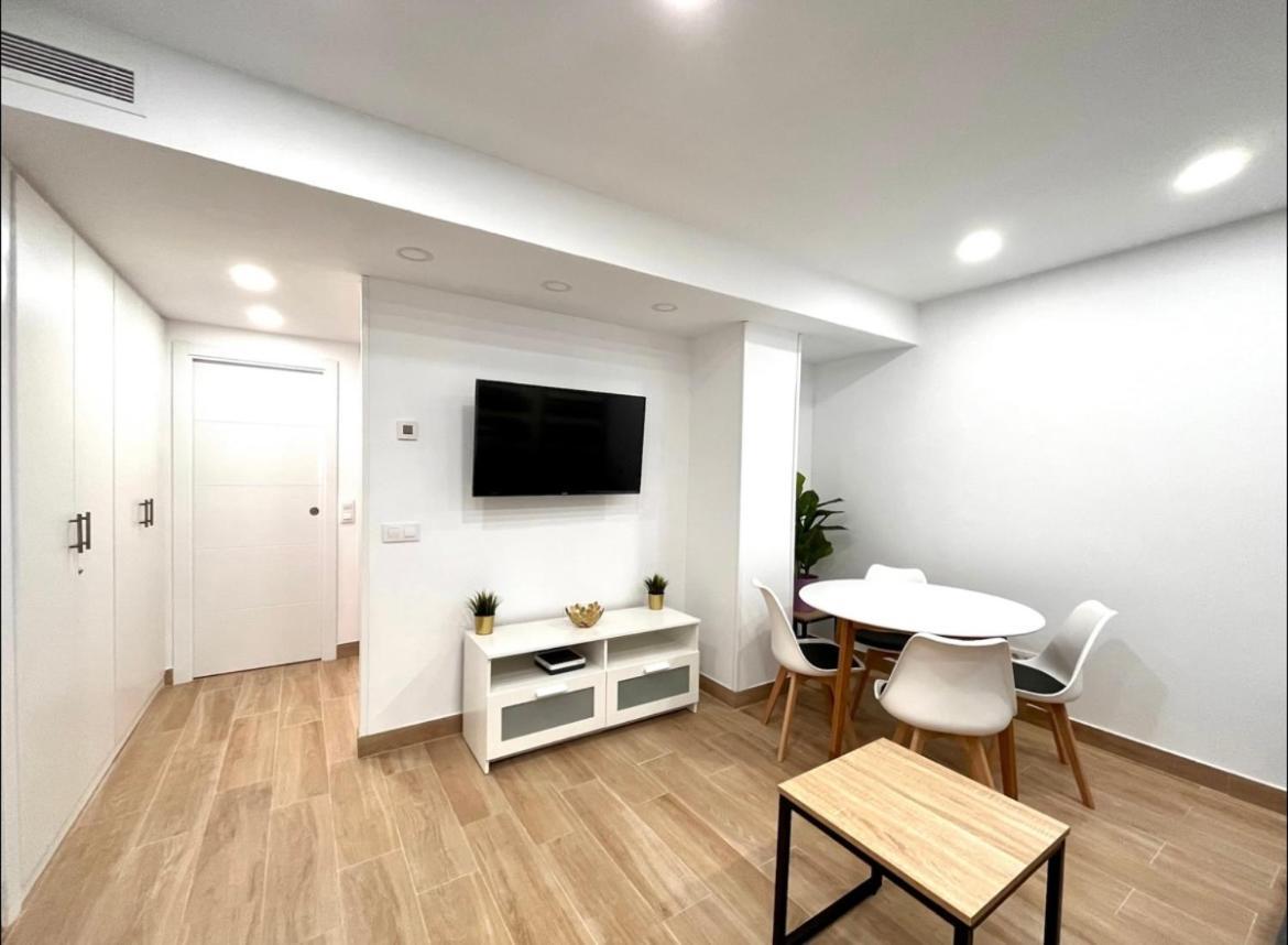 Apartament Maximilian Dreams Madryt Zewnętrze zdjęcie